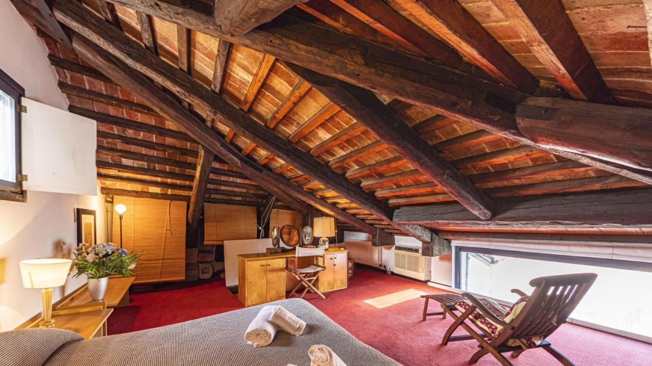 Апартаменты Penthouse Accademia Венеция Экстерьер фото